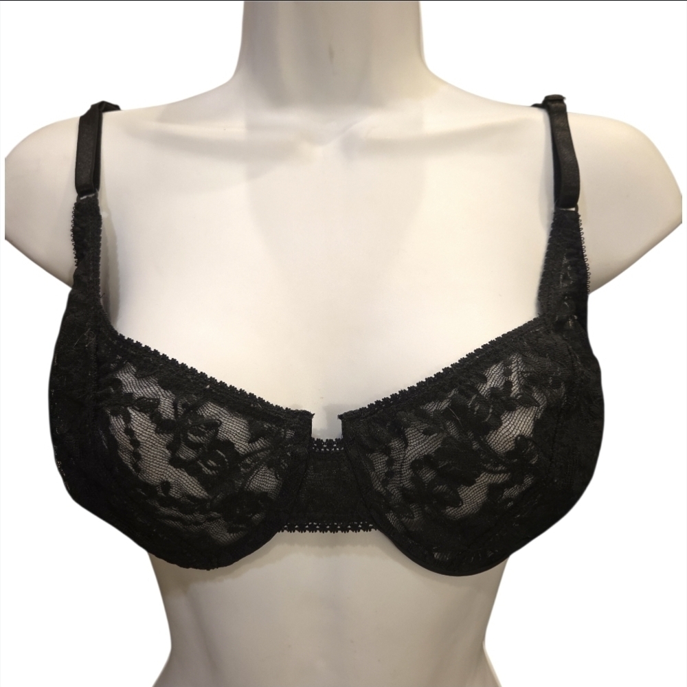 Vintage Elegant Black Lace Bra By Chic Size 38B